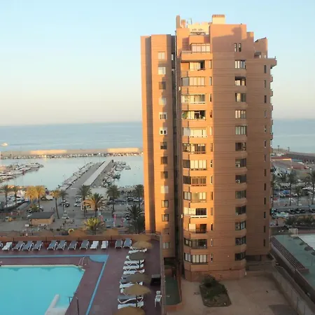 Appartement First Line Palmeras Suites
