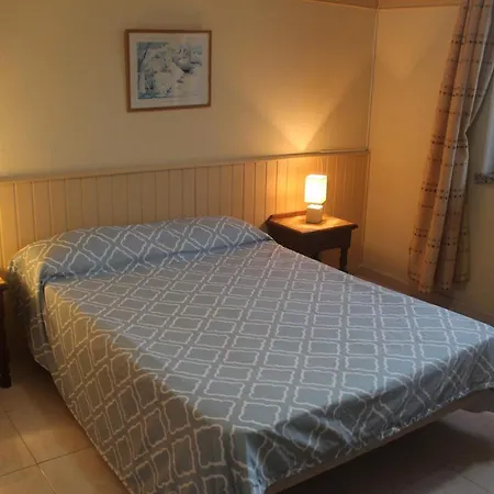First Line Palmeras Suites Fuengirola
