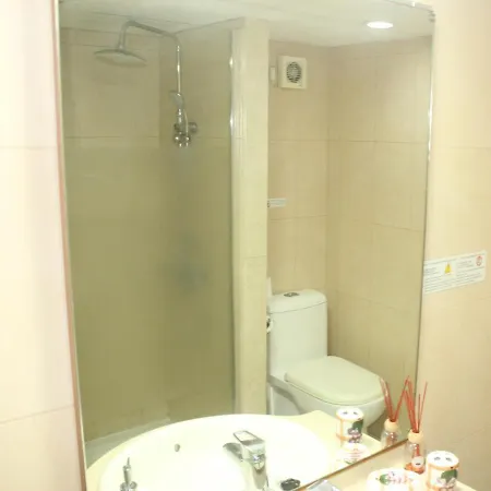 First Line Palmeras Suites